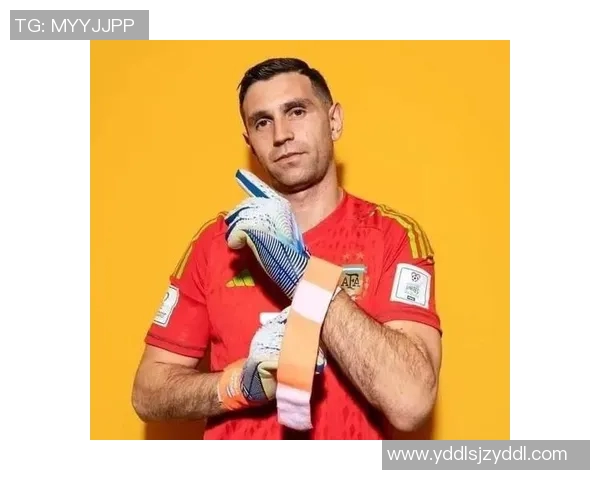 马丁内斯的传奇旅程从足球场到人生舞台的精彩篇章