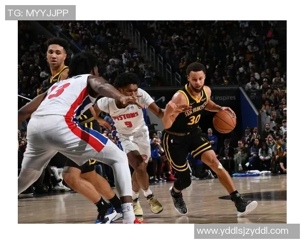 库里带领勇士战胜活塞精彩集锦回顾与赛后分析